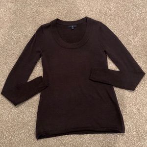 Gap sweater
